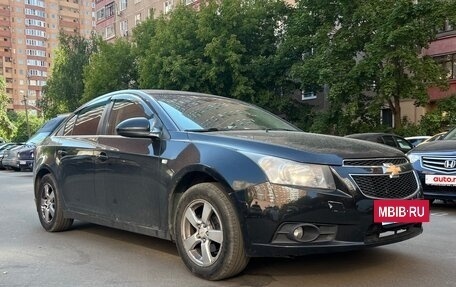 Chevrolet Cruze II, 2012 год, 590 000 рублей, 3 фотография