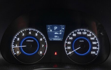 Hyundai Solaris II рестайлинг, 2012 год, 819 000 рублей, 12 фотография