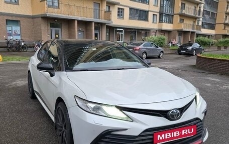 Toyota Camry, 2021 год, 3 550 000 рублей, 11 фотография