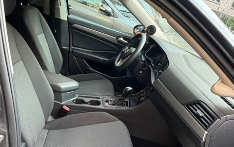 Volkswagen Jetta VII, 2018 год, 1 370 000 рублей, 6 фотография