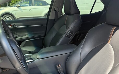 Toyota Camry, 2022 год, 3 099 000 рублей, 11 фотография