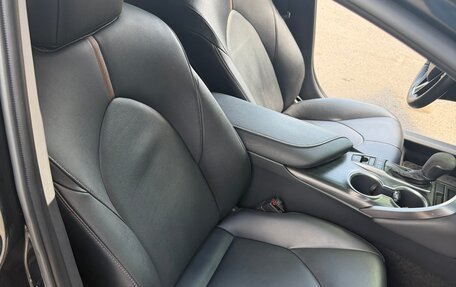 Toyota Camry, 2022 год, 3 099 000 рублей, 15 фотография