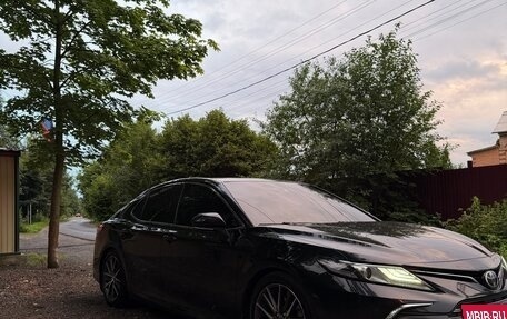 Toyota Camry, 2022 год, 3 099 000 рублей, 9 фотография
