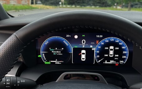 Toyota Camry, 2025 год, 3 800 000 рублей, 8 фотография
