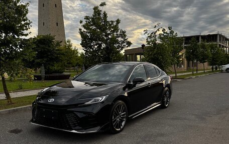Toyota Camry, 2025 год, 3 800 000 рублей, 2 фотография