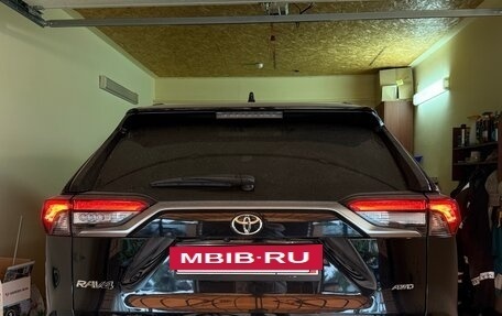 Toyota RAV4, 2020 год, 3 750 000 рублей, 10 фотография