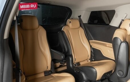 KIA Carnival, 2020 год, 3 700 000 рублей, 10 фотография