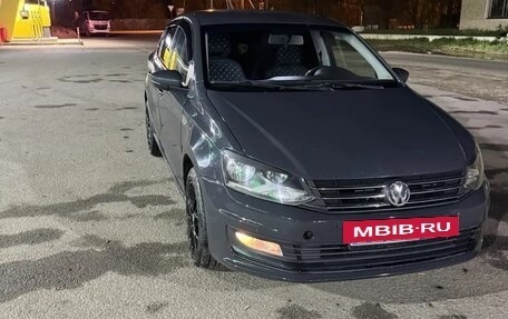 Volkswagen Polo VI (EU Market), 2018 год, 550 000 рублей, 3 фотография