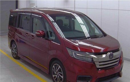 Honda Stepwgn IV, 2018 год, 2 750 000 рублей, 2 фотография