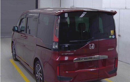 Honda Stepwgn IV, 2018 год, 2 750 000 рублей, 5 фотография