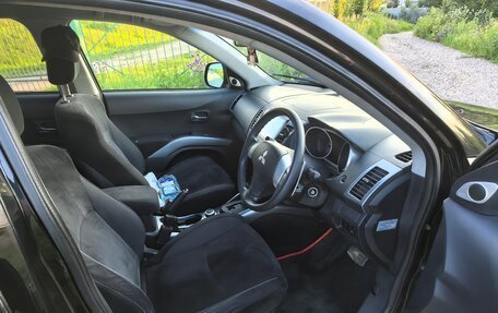 Mitsubishi Outlander III рестайлинг 3, 2006 год, 735 000 рублей, 6 фотография