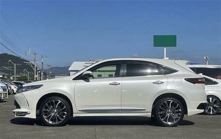 Toyota Harrier, 2019 год, 2 113 000 рублей, 2 фотография