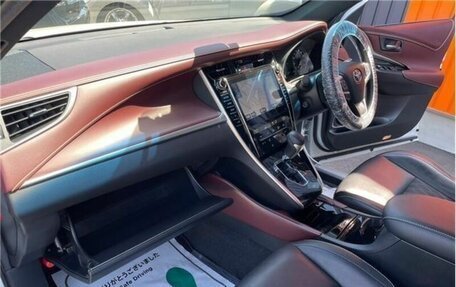 Toyota Harrier, 2019 год, 2 113 000 рублей, 10 фотография