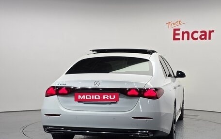 Mercedes-Benz E-Класс, 2024 год, 5 440 000 рублей, 4 фотография