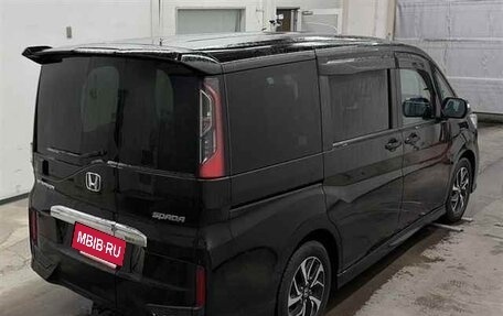 Honda Stepwgn IV, 2018 год, 1 870 000 рублей, 4 фотография