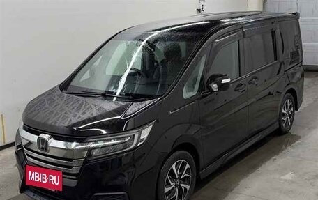 Honda Stepwgn IV, 2018 год, 1 870 000 рублей, 3 фотография