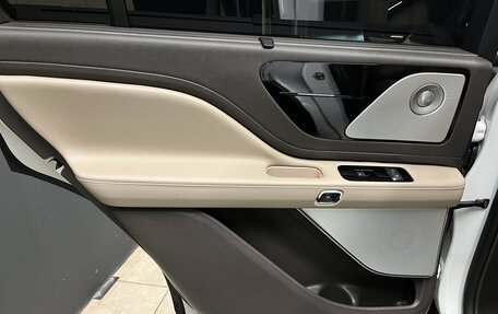 Lincoln Aviator II, 2021 год, 6 500 000 рублей, 14 фотография