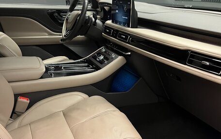 Lincoln Aviator II, 2021 год, 6 500 000 рублей, 25 фотография