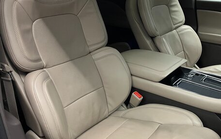 Lincoln Aviator II, 2021 год, 6 500 000 рублей, 26 фотография