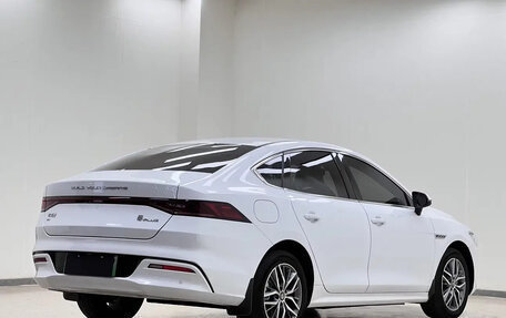 BYD Qin, 2023 год, 1 416 009 рублей, 7 фотография