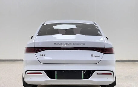 BYD Qin, 2023 год, 1 416 009 рублей, 6 фотография