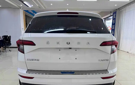 Skoda Karoq I, 2022 год, 2 000 000 рублей, 6 фотография