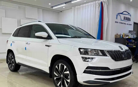 Skoda Karoq I, 2022 год, 2 000 000 рублей, 2 фотография