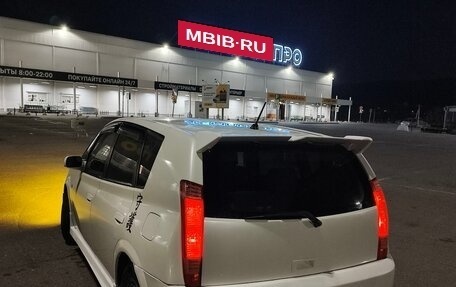 Toyota Opa I рестайлинг, 2003 год, 625 000 рублей, 3 фотография