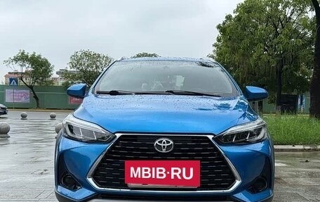 Toyota Yaris XP150 рестайлинг, 2021 год, 1 040 000 рублей, 2 фотография
