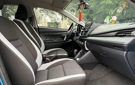 Toyota Yaris XP150 рестайлинг, 2021 год, 1 040 000 рублей, 10 фотография