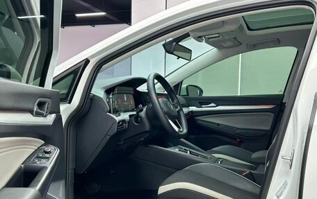 Volkswagen Golf VIII, 2022 год, 1 995 000 рублей, 10 фотография