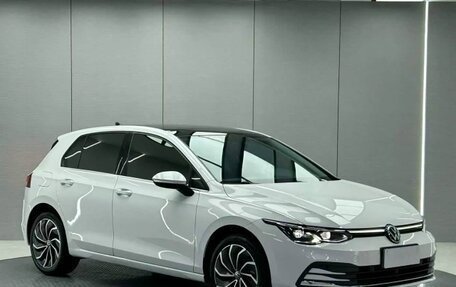Volkswagen Golf VIII, 2022 год, 1 995 000 рублей, 4 фотография
