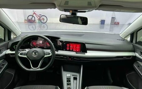 Volkswagen Golf VIII, 2022 год, 1 995 000 рублей, 11 фотография