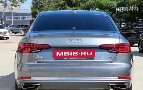 Audi A4, 2020 год, 2 300 000 рублей, 4 фотография