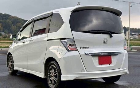 Honda Freed I, 2016 год, 879 000 рублей, 3 фотография