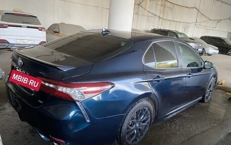 Toyota Camry, 2020 год, 1 860 000 рублей, 3 фотография