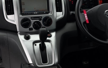 Nissan NV200, 2011 год, 850 000 рублей, 15 фотография