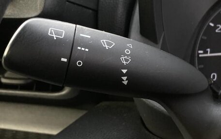 Toyota Yaris, 2022 год, 790 000 рублей, 13 фотография