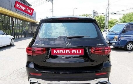 Mercedes-Benz GLB, 2024 год, 3 450 000 рублей, 4 фотография