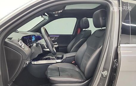Mercedes-Benz GLB, 2022 год, 2 250 000 рублей, 11 фотография