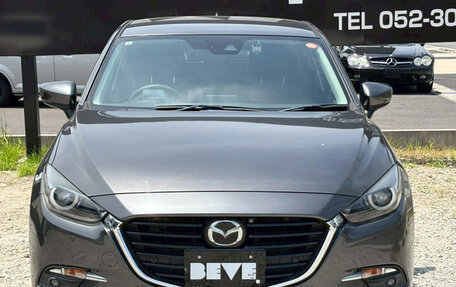 Mazda Axela, 2017 год, 900 000 рублей, 2 фотография