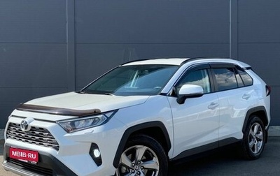 Toyota RAV4, 2021 год, 3 770 000 рублей, 1 фотография