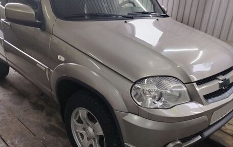 Chevrolet Niva I рестайлинг, 2012 год, 610 000 рублей, 2 фотография