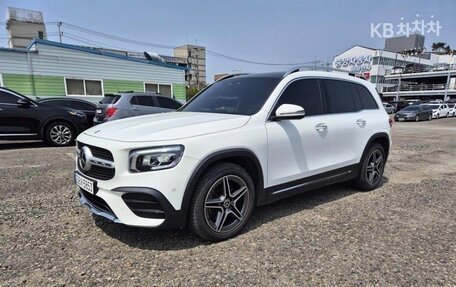 Mercedes-Benz GLB, 2024 год, 3 100 000 рублей, 2 фотография