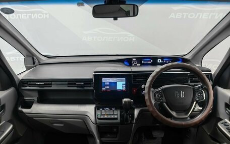 Honda Stepwgn IV, 2019 год, 1 830 000 рублей, 9 фотография