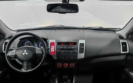Mitsubishi Outlander III рестайлинг 3, 2012 год, 1 300 000 рублей, 9 фотография