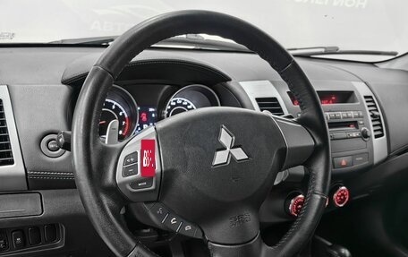 Mitsubishi Outlander III рестайлинг 3, 2012 год, 1 300 000 рублей, 12 фотография