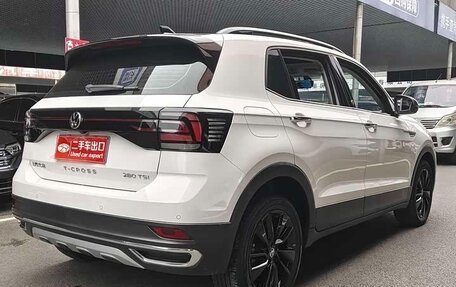 Volkswagen T-Cross I, 2022 год, 1 380 000 рублей, 5 фотография
