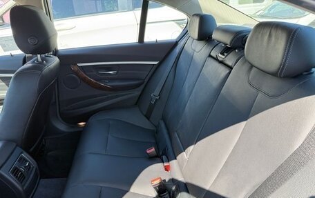 BMW 3 серия, 2018 год, 920 000 рублей, 6 фотография
