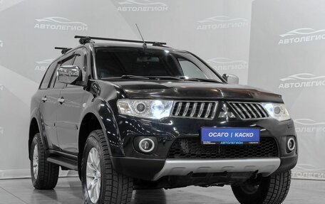 Mitsubishi Pajero Sport II рестайлинг, 2013 год, 1 790 000 рублей, 23 фотография